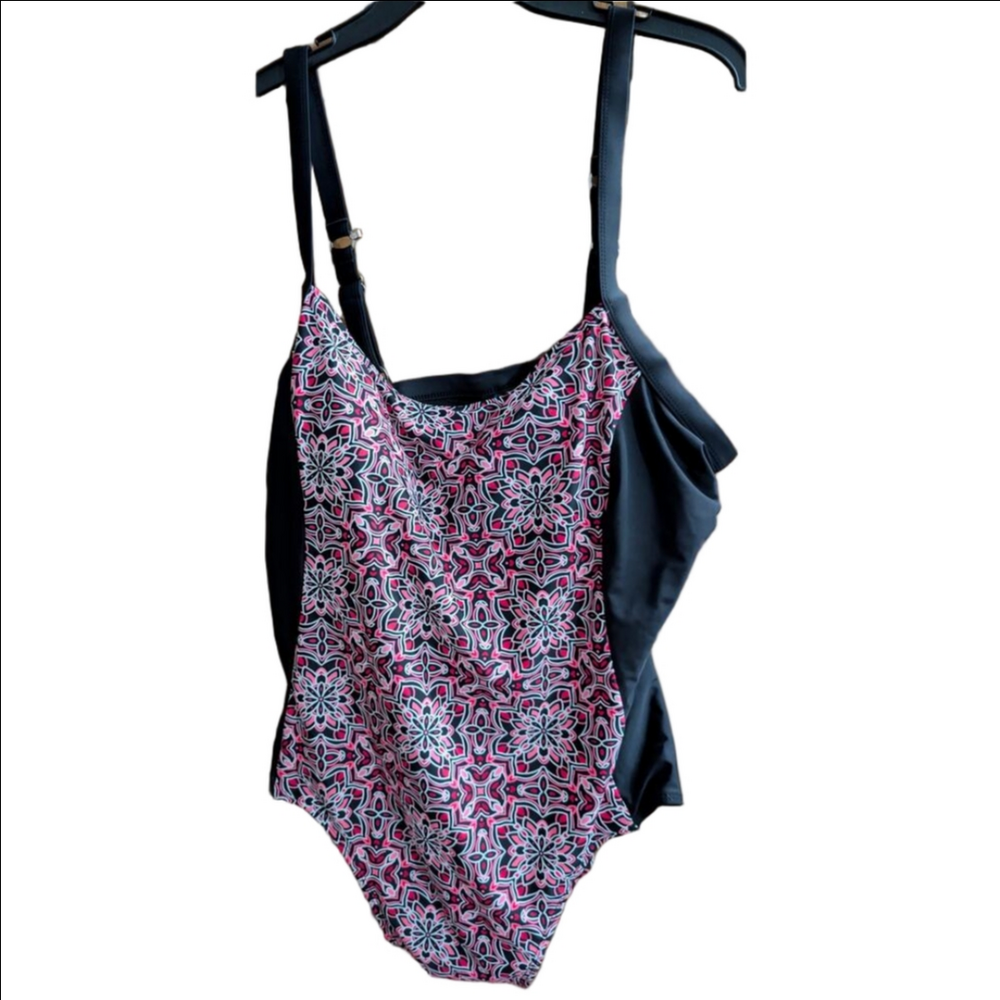 Catalina Pink & Black Patterned One-Piece Swimsuit Size 2X